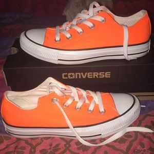 Neon orange converse size 6